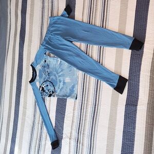 Kirkland Boys Pajama Set Long Sleeve Top and Long Bottoms Size 10 years